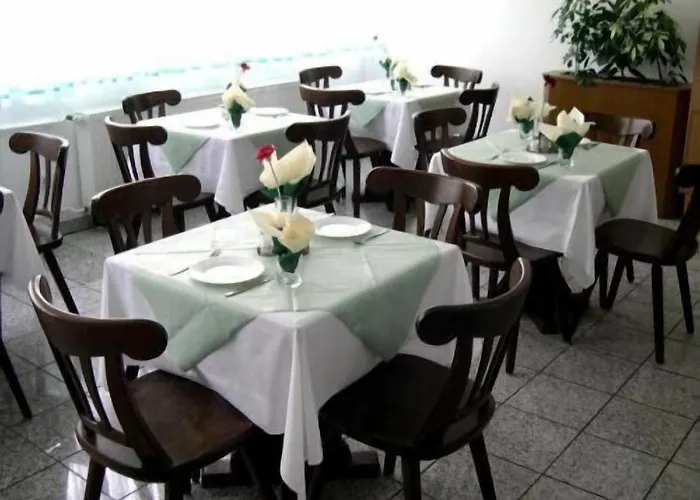 Hotel Rossija 3*